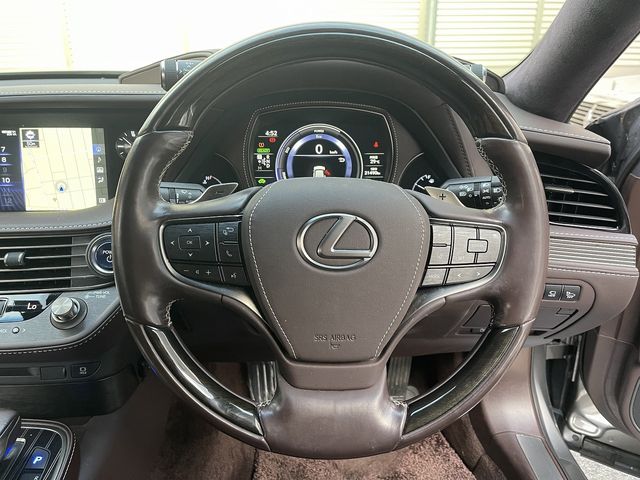 Lexus LS 2018-01 9920-20
