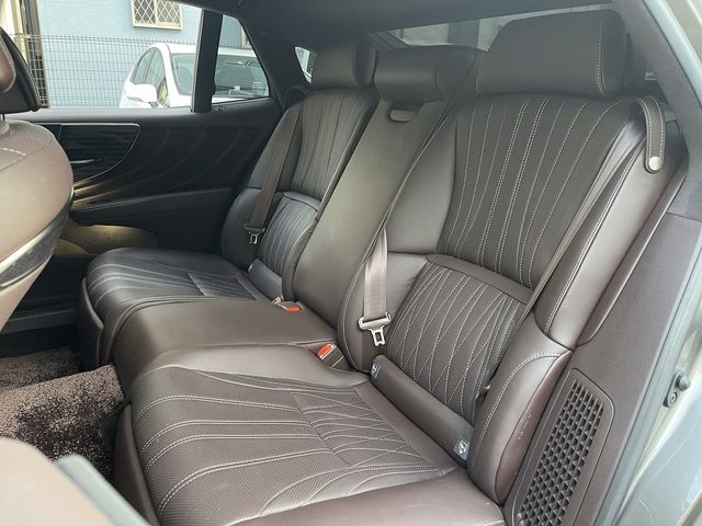 Lexus LS 2018-01 9920-15