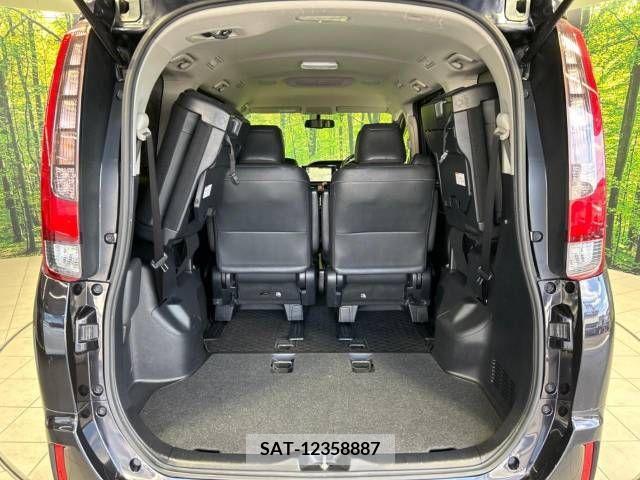 Toyota ESQUIRE 2015-12 215000-10