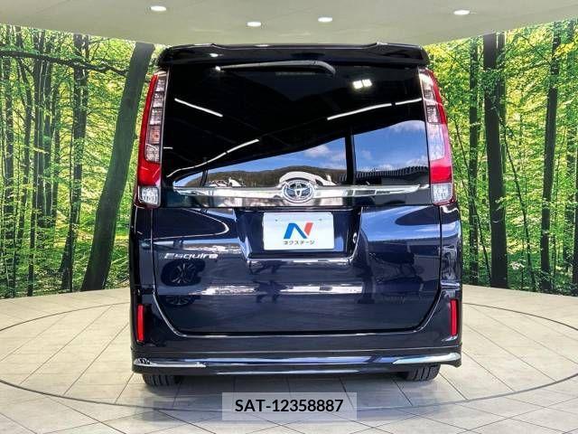 Toyota ESQUIRE 2015-12 215000-15