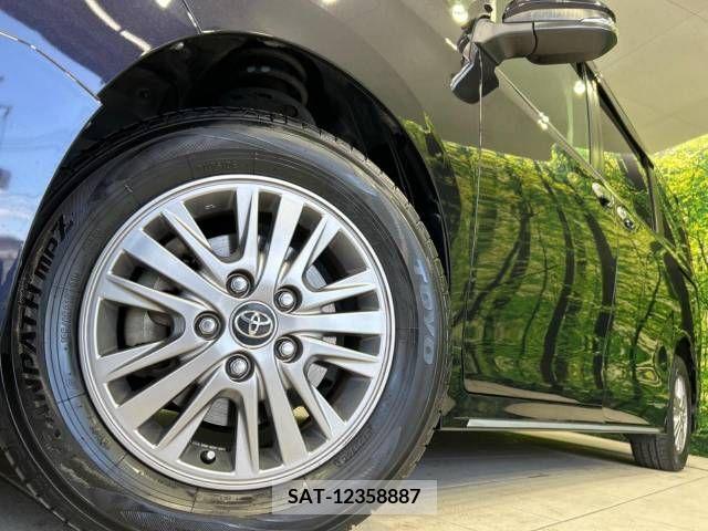 Toyota ESQUIRE 2015-12 215000-13