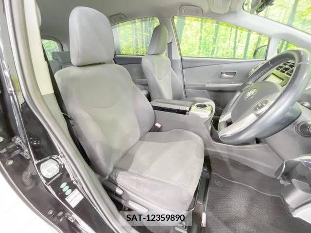 Toyota PRIUS ALPHA 2012-01 282487-8