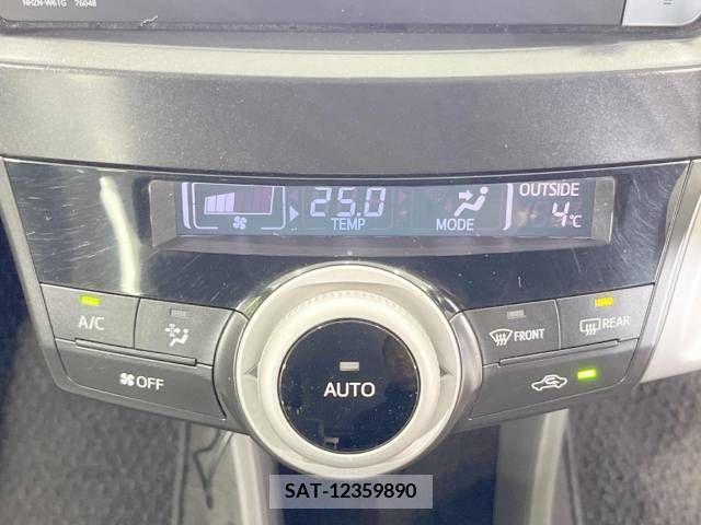Toyota PRIUS ALPHA 2012-01 282487-6