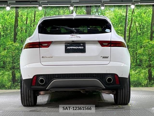 Jaguar E-PACE 2019-06 273158-16