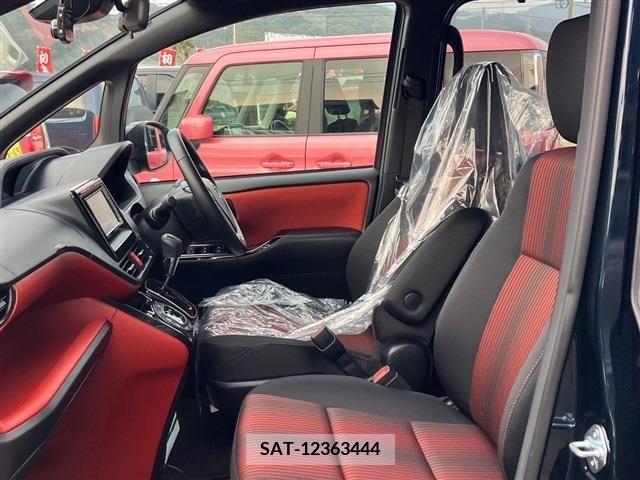 Toyota VOXY 2018-11 205173-2