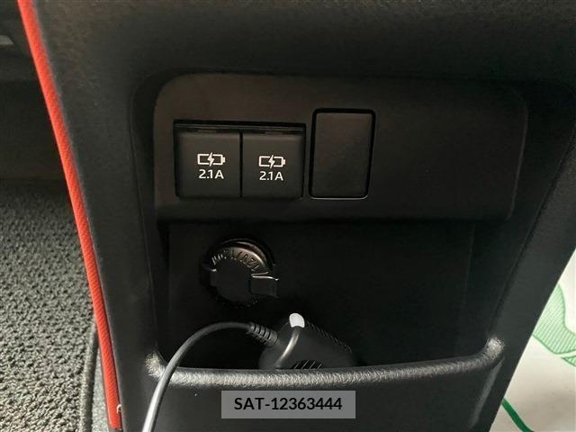 Toyota VOXY 2018-11 205173-19