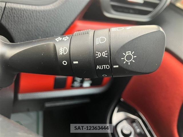 Toyota VOXY 2018-11 205173-15