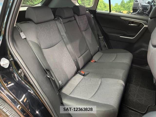 Toyota RAV4 2021-06 332126-10
