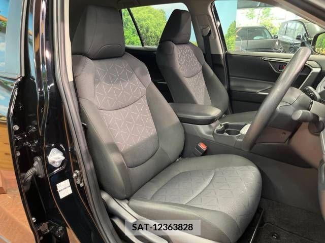 Toyota RAV4 2021-06 332126-9