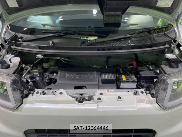 Daihatsu WAKE 2018-03 435740-18
