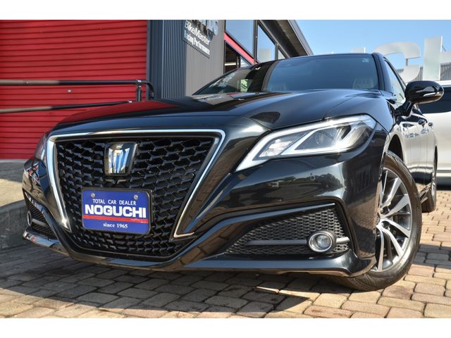Toyota CROWN SEDAN 2018-06 188157-0