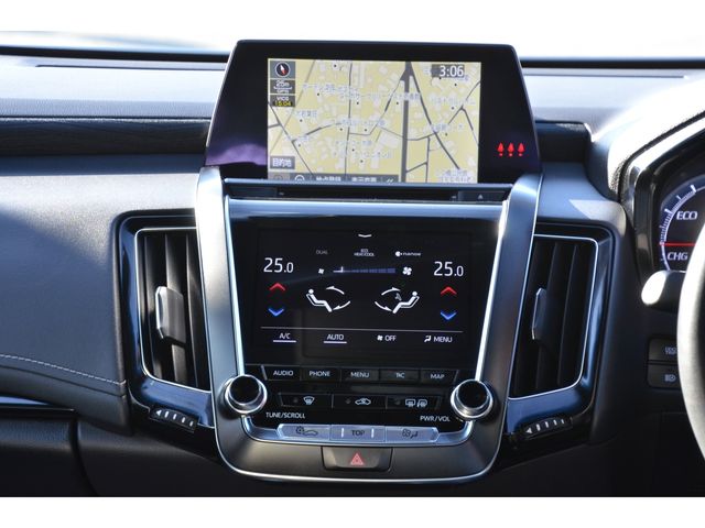 Toyota CROWN SEDAN 2018-06 188157-8
