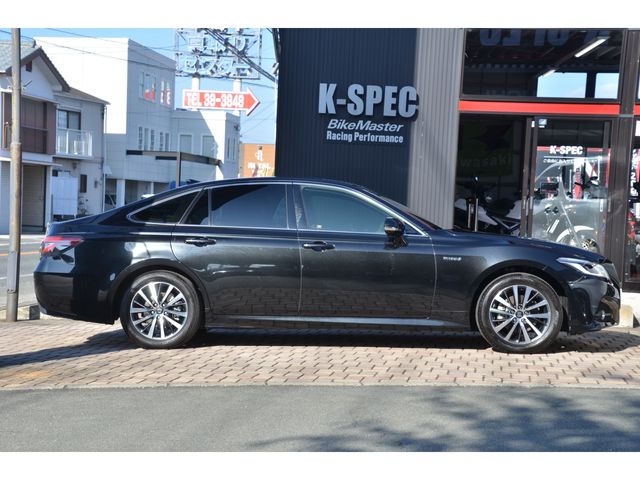 Toyota CROWN SEDAN 2018-06 188157-3