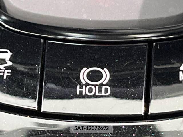 Toyota C-HR 2018-02 352266-7