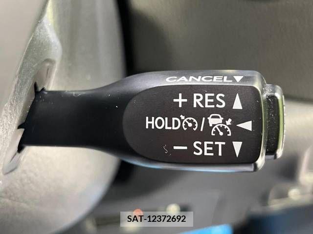 Toyota C-HR 2018-02 352266-5
