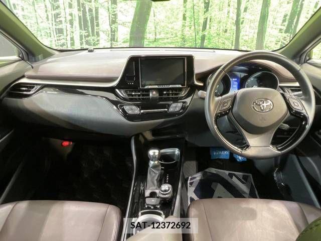 Toyota C-HR 2018-02 352266-1