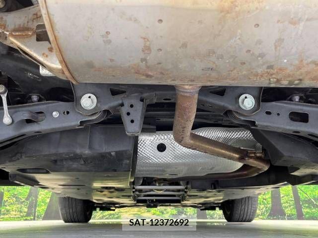 Toyota C-HR 2018-02 352266-19