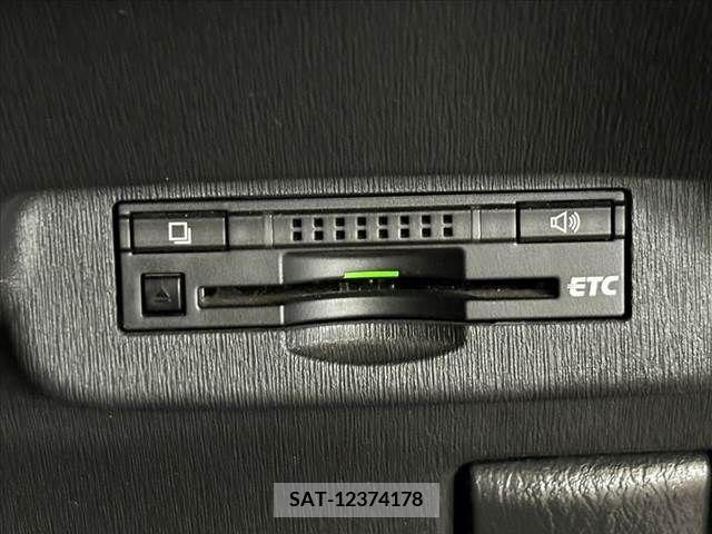 Toyota PRIUS 2012-07 366603-6