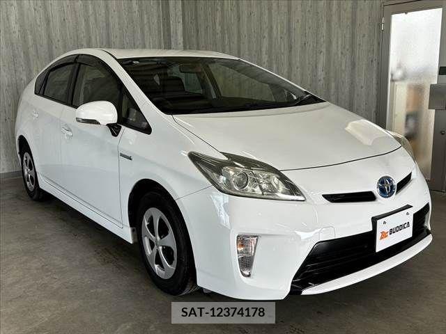 Toyota PRIUS 2012-07 366603-7