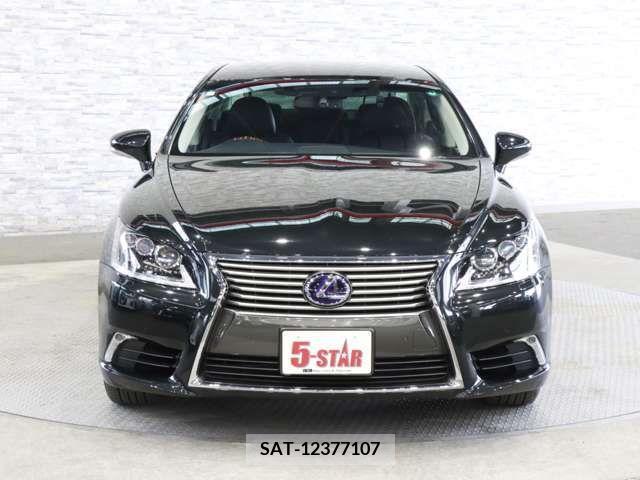 Lexus LS 2017-01 388371-9