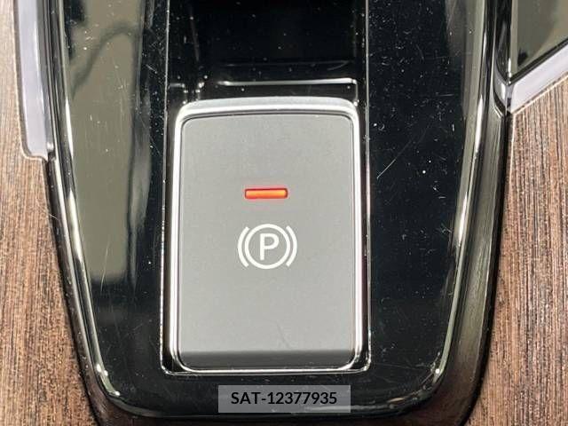 Nissan AURA 2023-06 221702-7