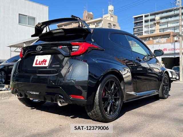 Toyota YARIS 2023-02 223362-2