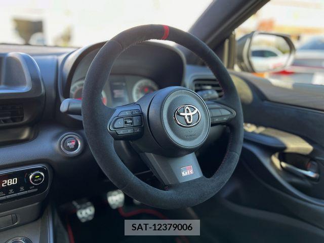 Toyota YARIS 2023-02 223362-14