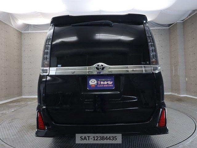 Toyota VOXY 2015-10 341207-23