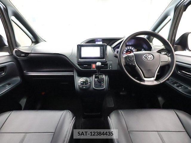 Toyota VOXY 2015-10 341207-2