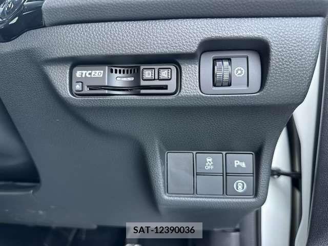 Honda CIVIC 2023-09 389993-17