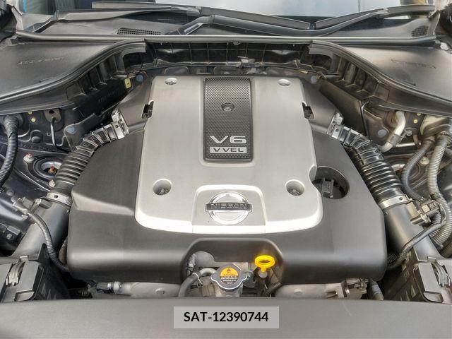 Nissan FUGA 2010-01 360767-22