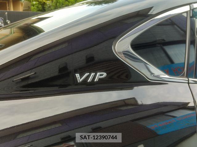 Nissan FUGA 2010-01 360767-24