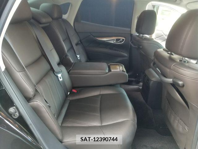 Nissan FUGA 2010-01 360767-12