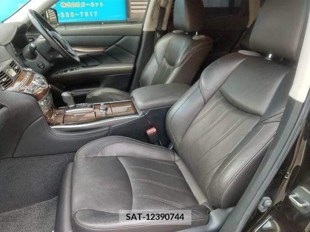 Nissan FUGA 2010-01 360767-8