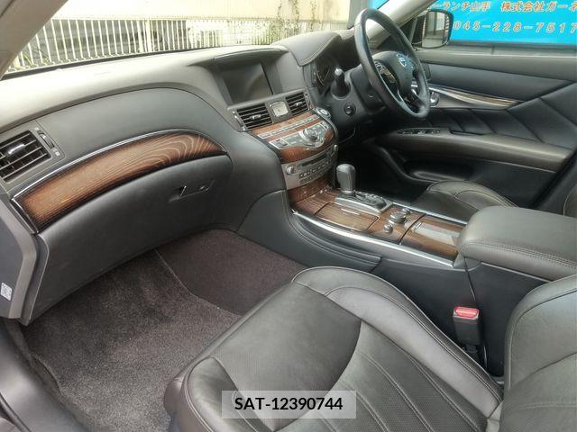 Nissan FUGA 2010-01 360767-7
