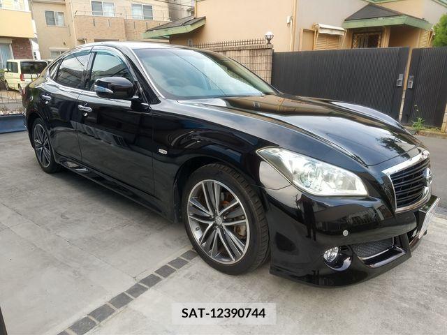 Nissan FUGA 2010-01 360767-3