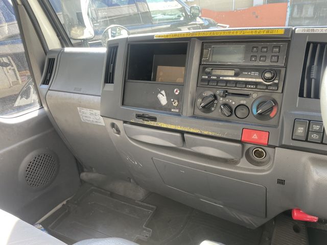 Mazda TITAN 2012-07 188065-18