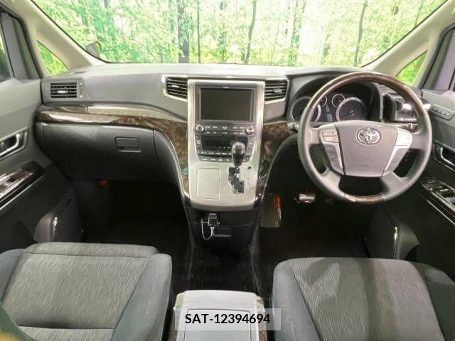 Toyota VELLFIRE 2013-04 231469-1