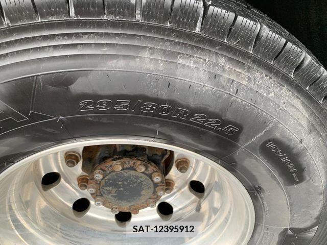 Isuzu GALA 2011-12 200183-17
