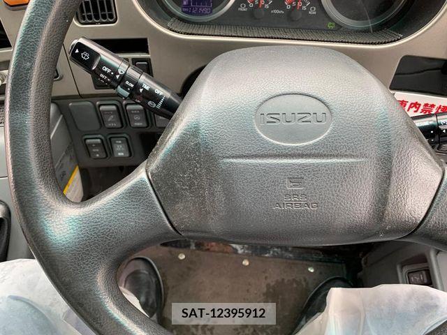 Isuzu GALA 2011-12 200183-18