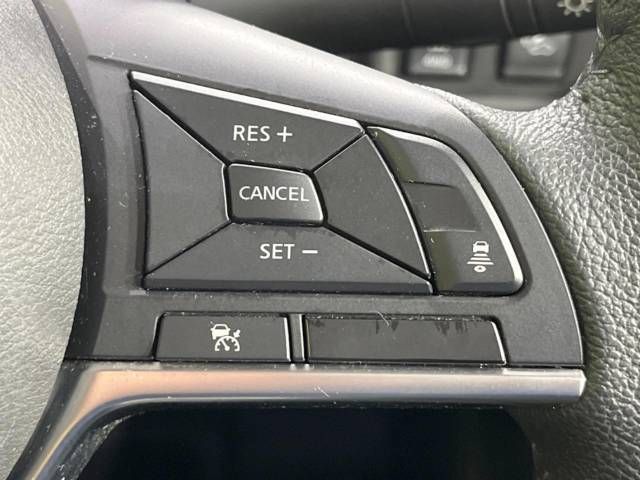 Nissan NOTE 2018-09 185176-5