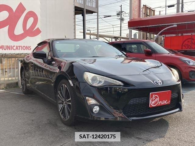 Toyota 86 2012-10 375530-2
