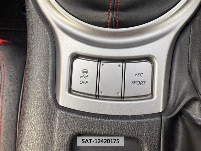 Toyota 86 2012-10 375530-27