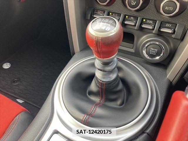 Toyota 86 2012-10 375530-24
