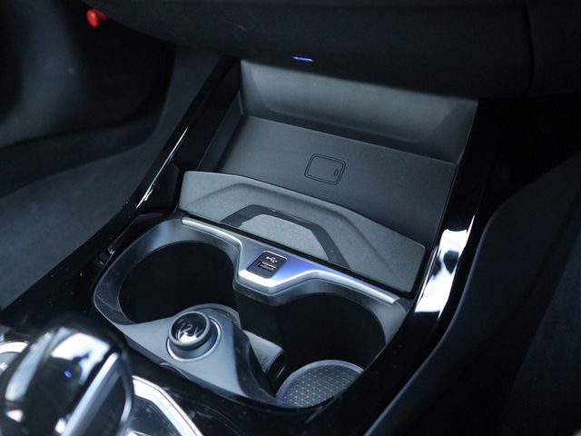 Bmw 1 SERIES 2023-04 12747-13