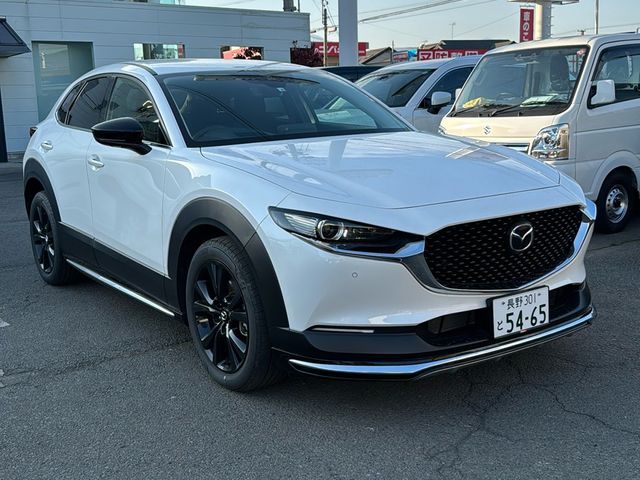 Mazda CX-30 2022-08 12867-0