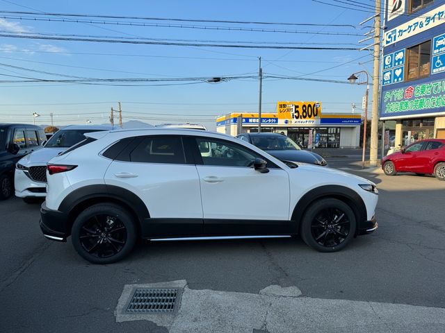 Mazda CX-30 2022-08 12867-1