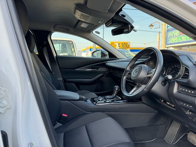 Mazda CX-30 2022-08 12867-5