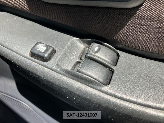 Mitsubishi PAJERO MINI 2011-01 281176-11
