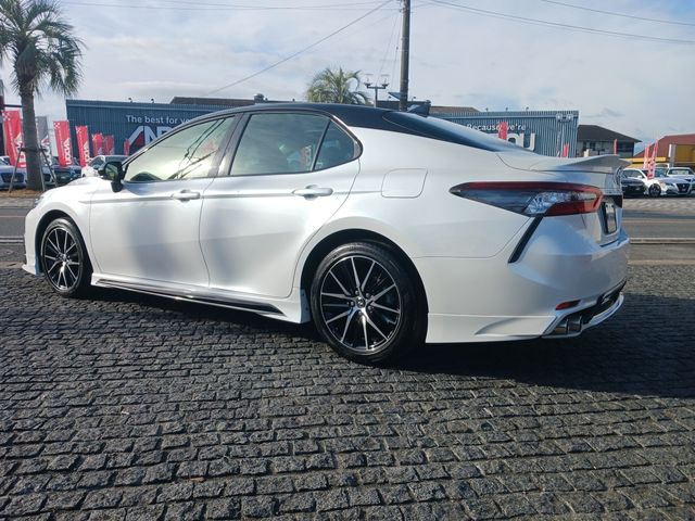 Toyota CAMRY HYBRID 2022-06 187720-3